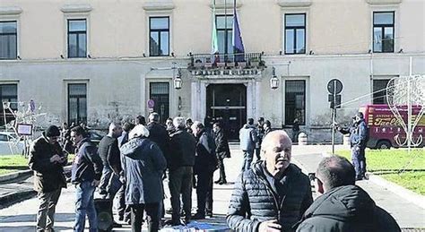 Caserta Negata La Pensione In Anticipo Per Gli Operai Esposti All Amianto