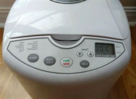 Sunbeam Breadmaker Bread Maker Machine Model 5890 No