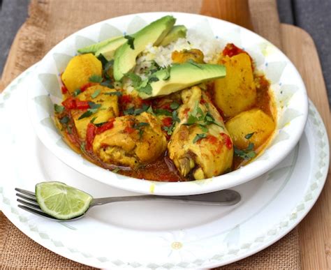 Sudado de Pollo (Colombian-Style Chicken Stew) - My Colombian Recipes