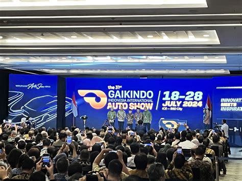 Pameran Otomotif GIIAS 2024 Resmi Dibuka Wapres Ma Ruf Amin Dorong