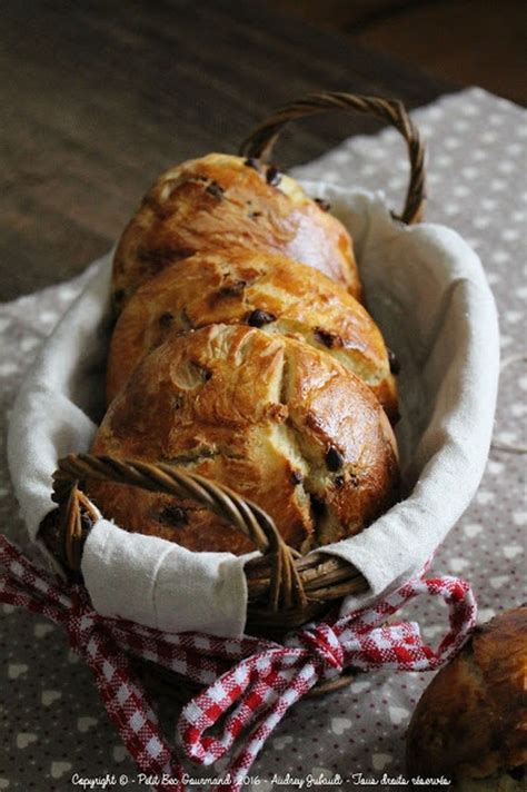 Briochettes Aux P Pites De Chocolat Petit Bec Gourmand