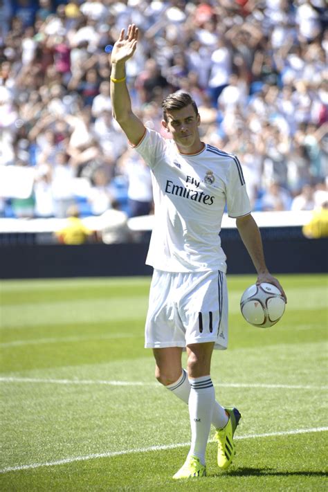 Photo La Nouvelle Recrue Du Real Madrid Le Gallois De Tottenham