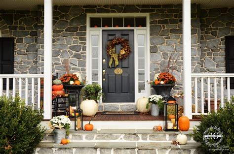 10 Attractive Front Porch Fall Decorating Ideas 2024