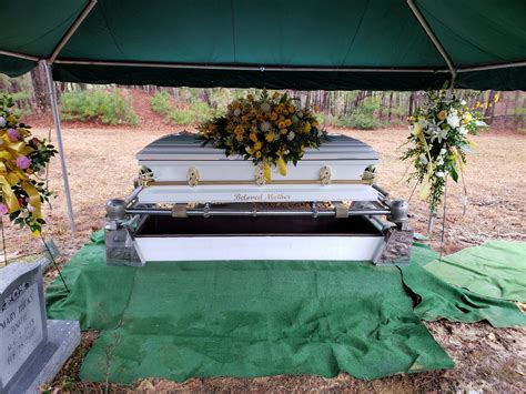 A guide explains how to view Haywood funeral home ob 2