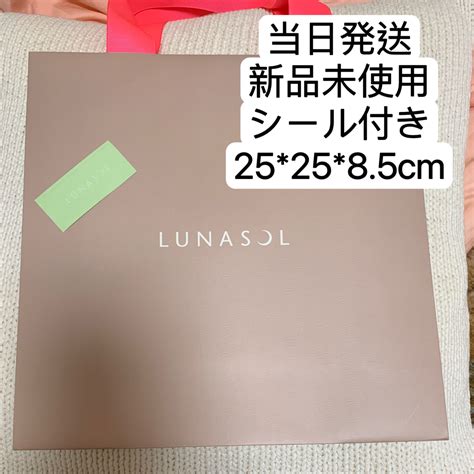 Lunasol ルナソル ショップ袋 ショッパー 中サイズの通販 By チワワ即発送対応s Shop｜ルナソルならラクマ