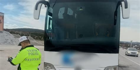 Polis Ekipleri Şehirlerarası Otobüslerde Emniyet Kemeri Bilgilendirmesi