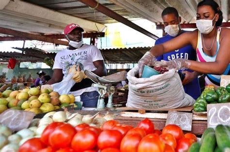 Los Cubanos Gastan M S Del De Sus Ingresos En Alimentaci N Seg N