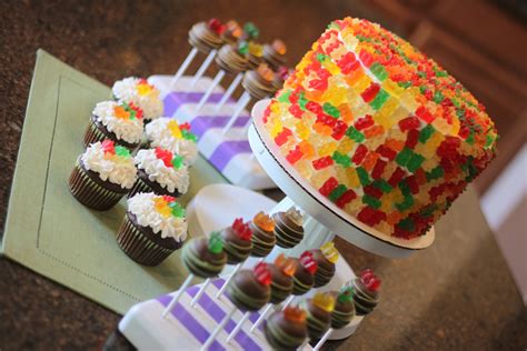 Gummy Bear Pinata Cake - Heavenly Cake Pops