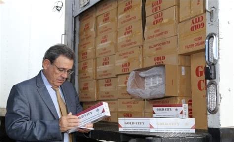 Decomisan en Panamá cargamento de 6 4 millones de cigarrillos de