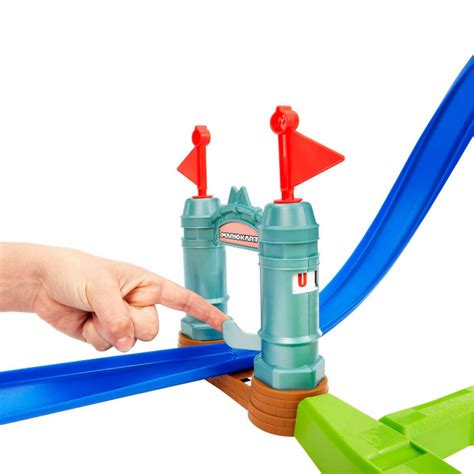 Hot Wheels Mario Kart Keskin Dönüşler Pist Seti HGK59 Fiyatları ve Çeşitleri En Ucuzu Fiyata