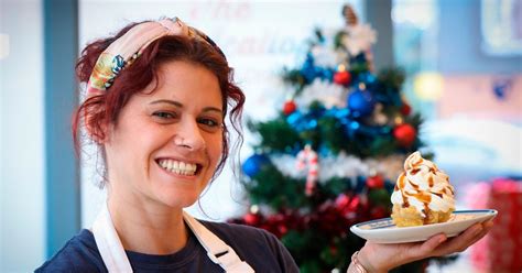 Nottinghamshire Chippy Serves Up Christmas Feast Which Includes New Deep Fried Mince Pies