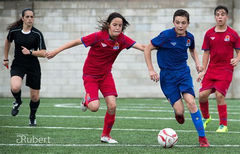 El Fútbol Mixto En Edad Formativa Fomenta La Igualdad De Género Y Rompe Estereotipos Femenino