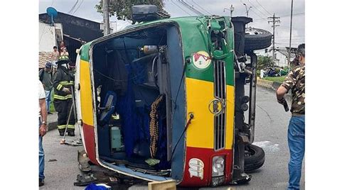 Volcamiento De Buseta De Transporte Intermunicipal Dejó 10 Lesionados