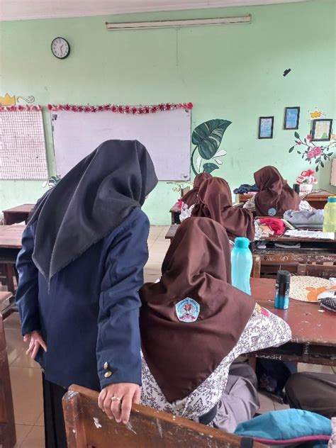 Menelusuri Jejak Ra Kartini Dalam Ekosistem Sekolah Sebagai Entitas