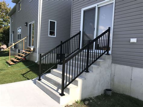 Cambridge, ON Aluminum Railings and Column Systems - WATERLOO RAILINGS