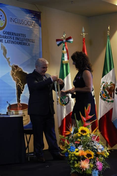 Miguel Ángel Lunghi Recibe El Premio Intendente Solidario E Incluyente De Latinoamérica 2021