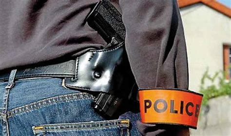 Rabat Un Policier Fait Usage De Son Arme Pour Arrêter Un Criminel