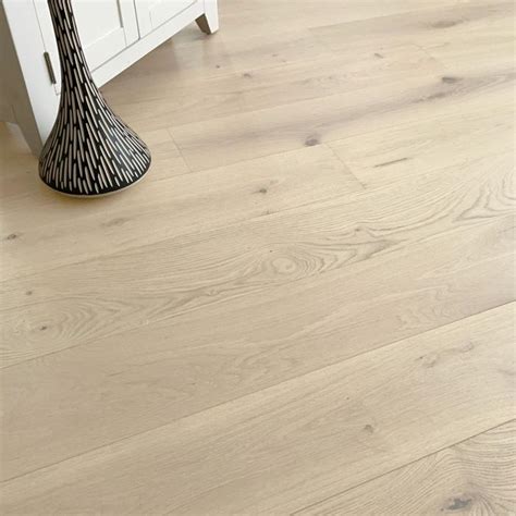 Kelmscott Nude Oak Brushed Uv Oiled Mm Engineered Flooring