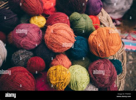 Ball Of Wools Hi Res Stock Photography And Images Alamy