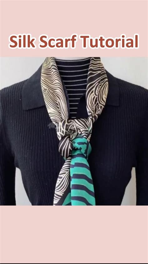 How to tie a silk scarf スカーフの着こなし スカーフの巻き方 スカーフコーデ