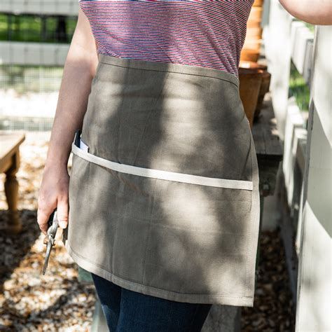 Canvas Gardener's Apron | Magnolia