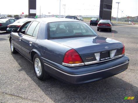 1998 Deep Wedgewood Blue Metallic Ford Crown Victoria Lx Sedan 26672730 Photo 6