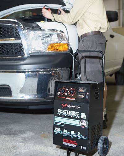 Schumacher Wheeled Battery Charger With Engine Start — 612 Volt 21040200 Amps Manual