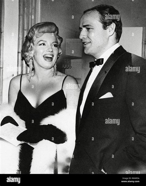 Marilyn Monroe Marlon Brando Attend The Premiere For The Rose Tattoo