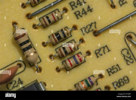 Through hole resistor hi-res stock photography and images - Alamy