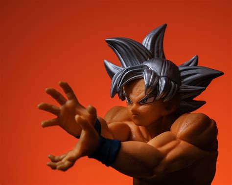 Dragon Ball Super Figurine Goku Ultra Instinct Cm Elbenwald