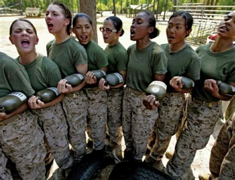 Usmc 🇺🇸women Attend Marine Boot Camp At Parris Island South Carolina