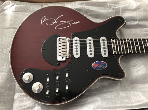 Brian May Signed Guitar Queen Red Special Custom Made Guitar