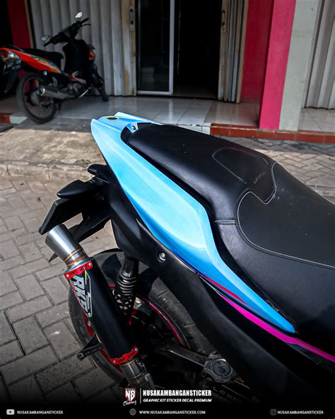 Decal Striping Yamaha Aerox Connected Hitam Biru Fullbody