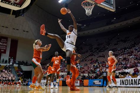 Miami Stuns Oklahoma State Women S Basketball With 17 Point Rally In Ncaa Tournament Opener