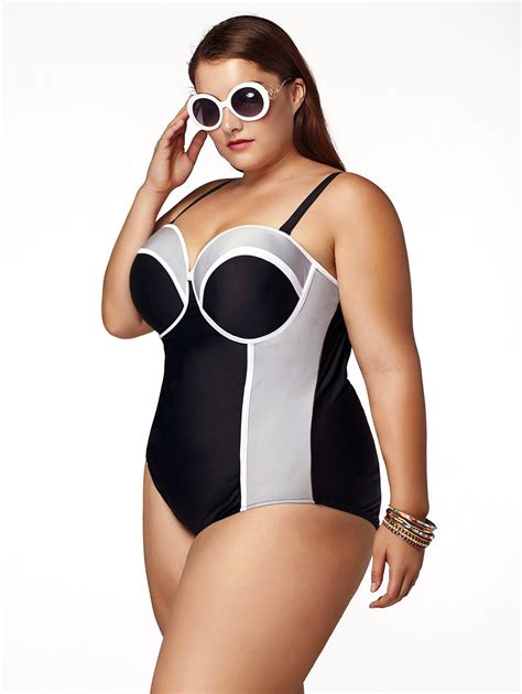 Fashionable Plus Size Spaghetti Strap Backless One Piece Swimsuit For Women