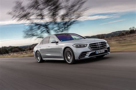 Essai Mercedes Classe S 2021 en tête de la techno parade