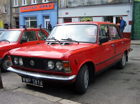 Curiosités automobiles et voitures de collection La FSO Polonez la