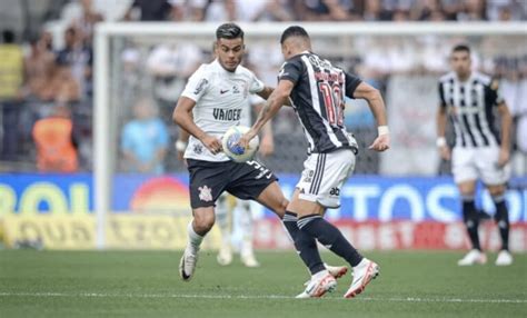 Corinthians E Atl Tico Mg Ficam No Zero Em Jogo De Poucas Emo Es Na