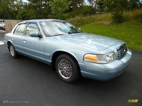 2000 Light Blue Metallic Ford Crown Victoria Lx Sedan 83961271 Car Color Galleries