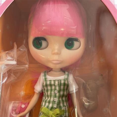 Takara Tomy Shop Limited Neo Blythe Doll Simply Guava Ebay