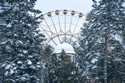 Photo of a Ferris Wheel in Winter · Free Stock Photo