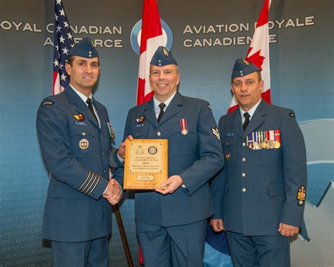 North Bay Reservist Receives Top National Air Reserve Award — Espritdecorps