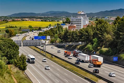 Te acuerdas de los peajes en autovías No habrá pero por contra se