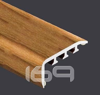 Порог- угол под дюбель Cezar ПВХ ламинированный 45мм*22мм*1,8м орех ...