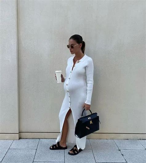 Cute Pregnancy Outfits To Try While You Can Fall Maternity Outfits