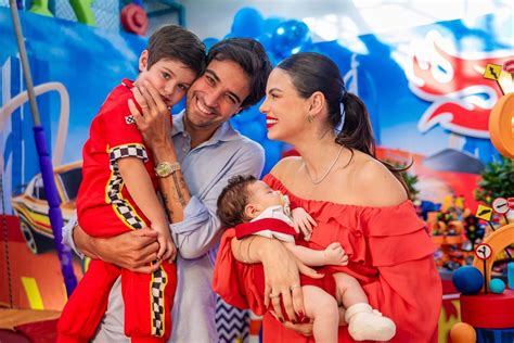 Gleison Brito E Cosme Filho - Sthefany Brito relembra depressão após dar à luz primeiro filho ...