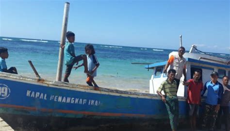 Kapal Ikan Tanpa Awak Terdampar Di Pulau Sabu Indonesia Berdakwah