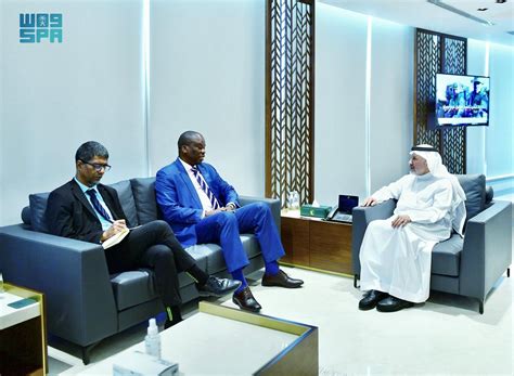 Ksrelief Supervisor General Meets South African Ambassador To Saudi Arabia