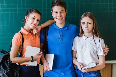 Вступ після 11 класу - UniverPL