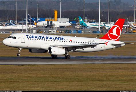 TC JPR Turkish Airlines Airbus A320 232 Photo By Severin Hackenberger